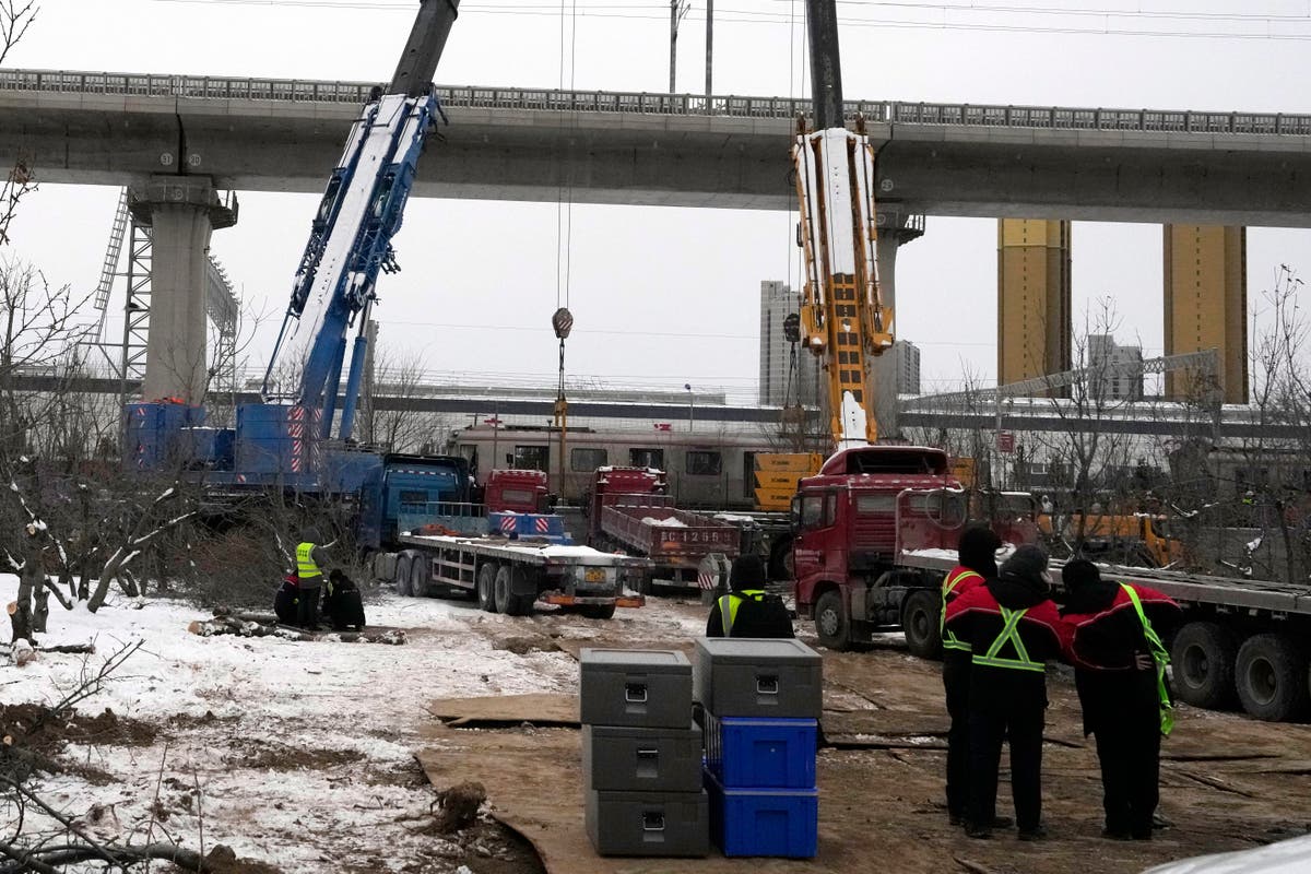 515 ранени при железопътен сблъсък в Пекин, докато обилен сняг удря китайската столица