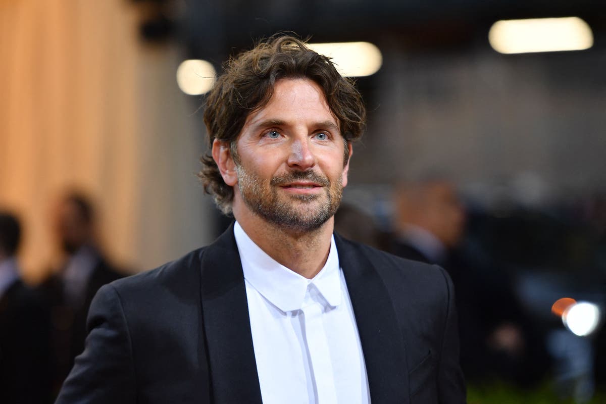 Bradley Cooper’s ‘no chairs’ policy on set sparks fierce backlash Bradley Cooper’s ‘no chairs’ policy on set sparks fierce backlash