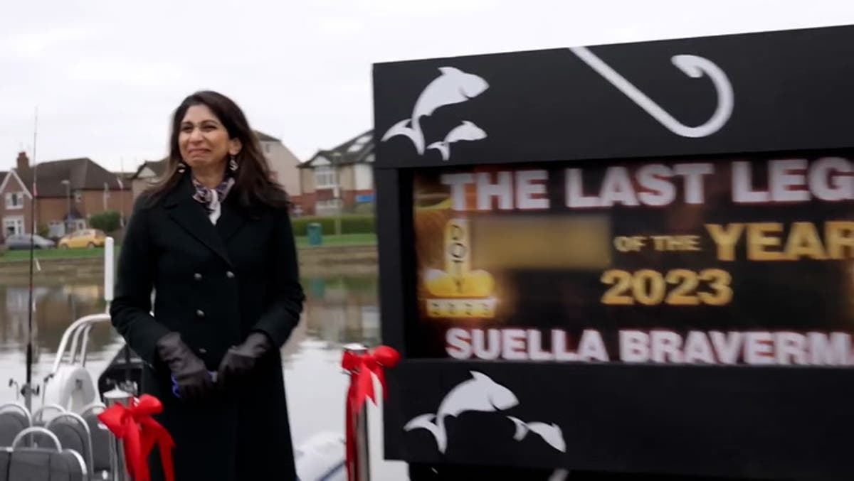 The Last Leg на Channel 4 кара Суела Брейвърман да получи наградата „D