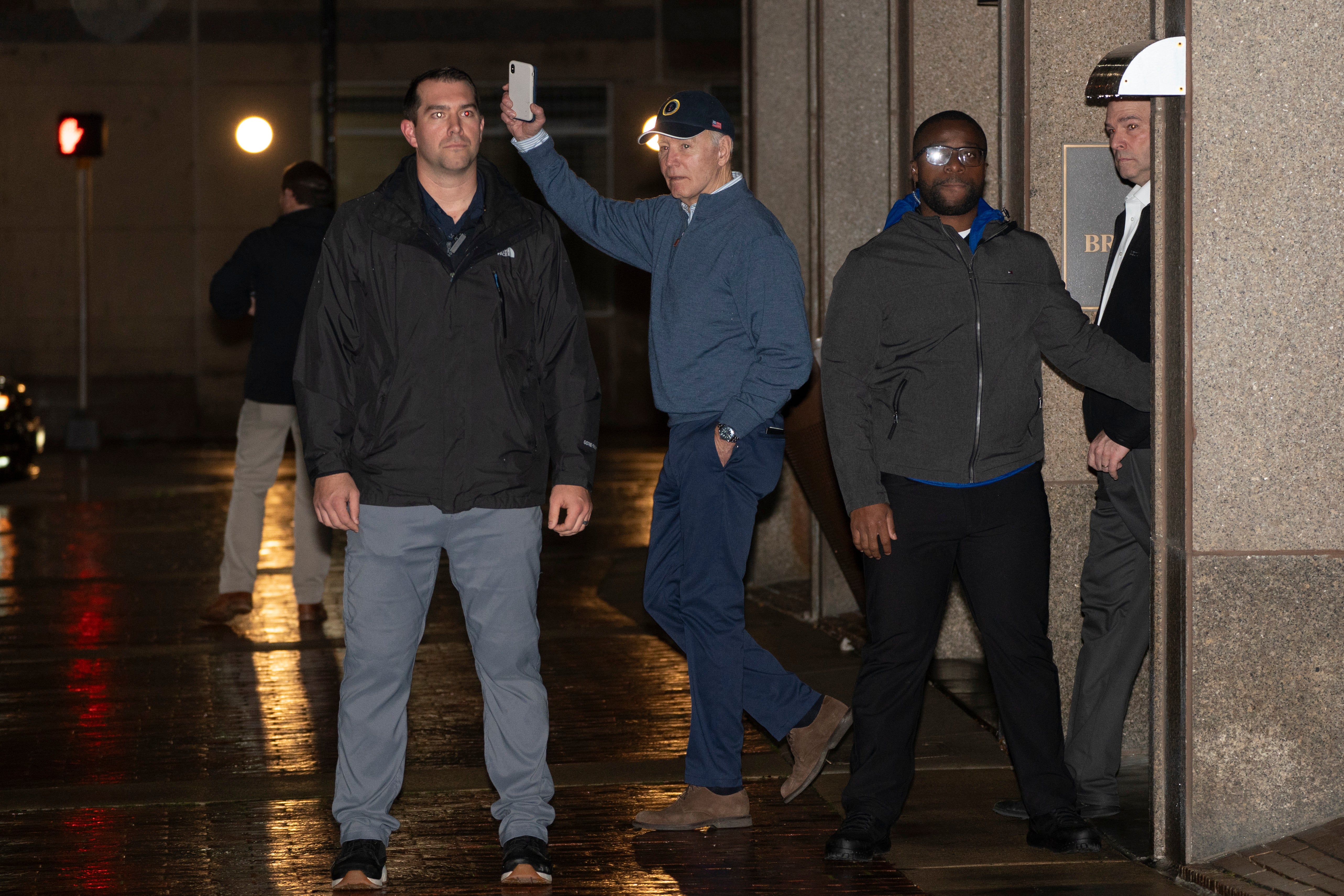 BIDEN-CARAVANA VEHICULAR