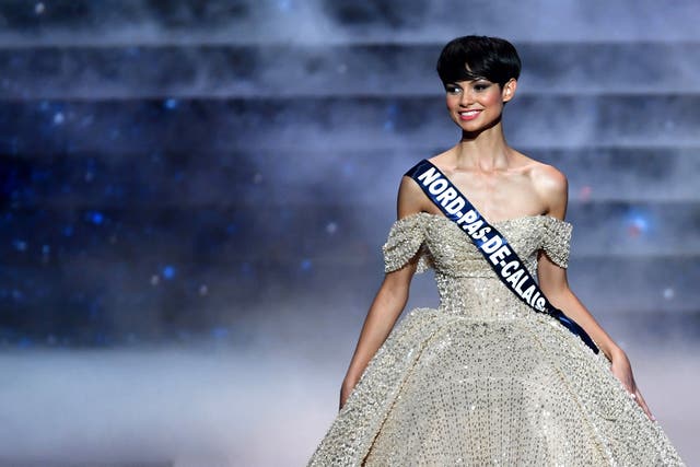 <p>Miss France 2024, Eve Gilles performs during the Miss France 2024 beauty pageant in Dijon</p>