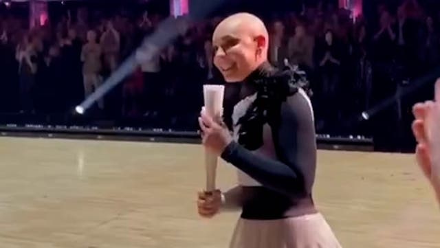 <p>Strictly's Amy Dowden revealed a 'bittersweet moment' in a behind-the-scenes clip from the show final.</p>