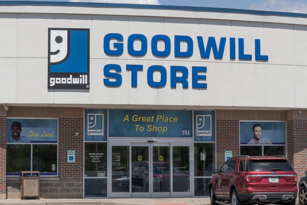 The $3 Ghost in the Goodwill Bins
