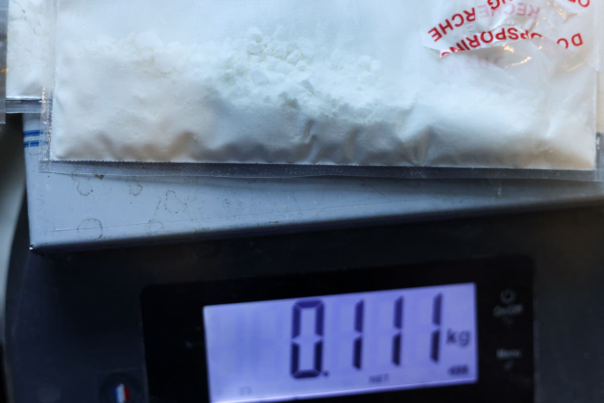 Осуетен заговор за отвличане в Сидни води до изкопаването на кокаин на стойност 1 милиард долара