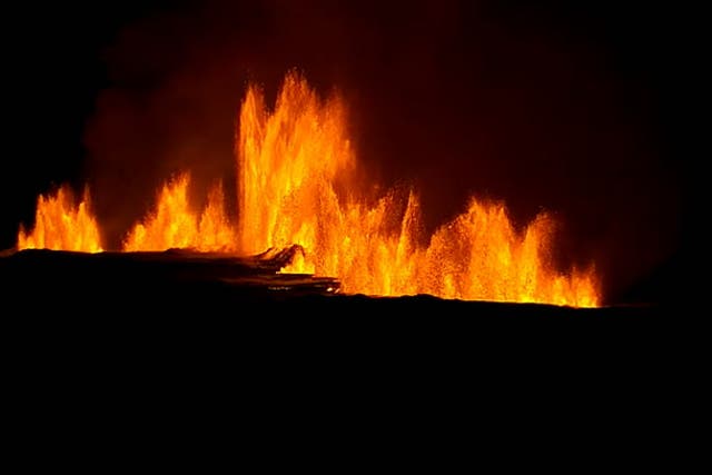 <p>Watch moment Grindavik volcano erupts in Iceland.</p>