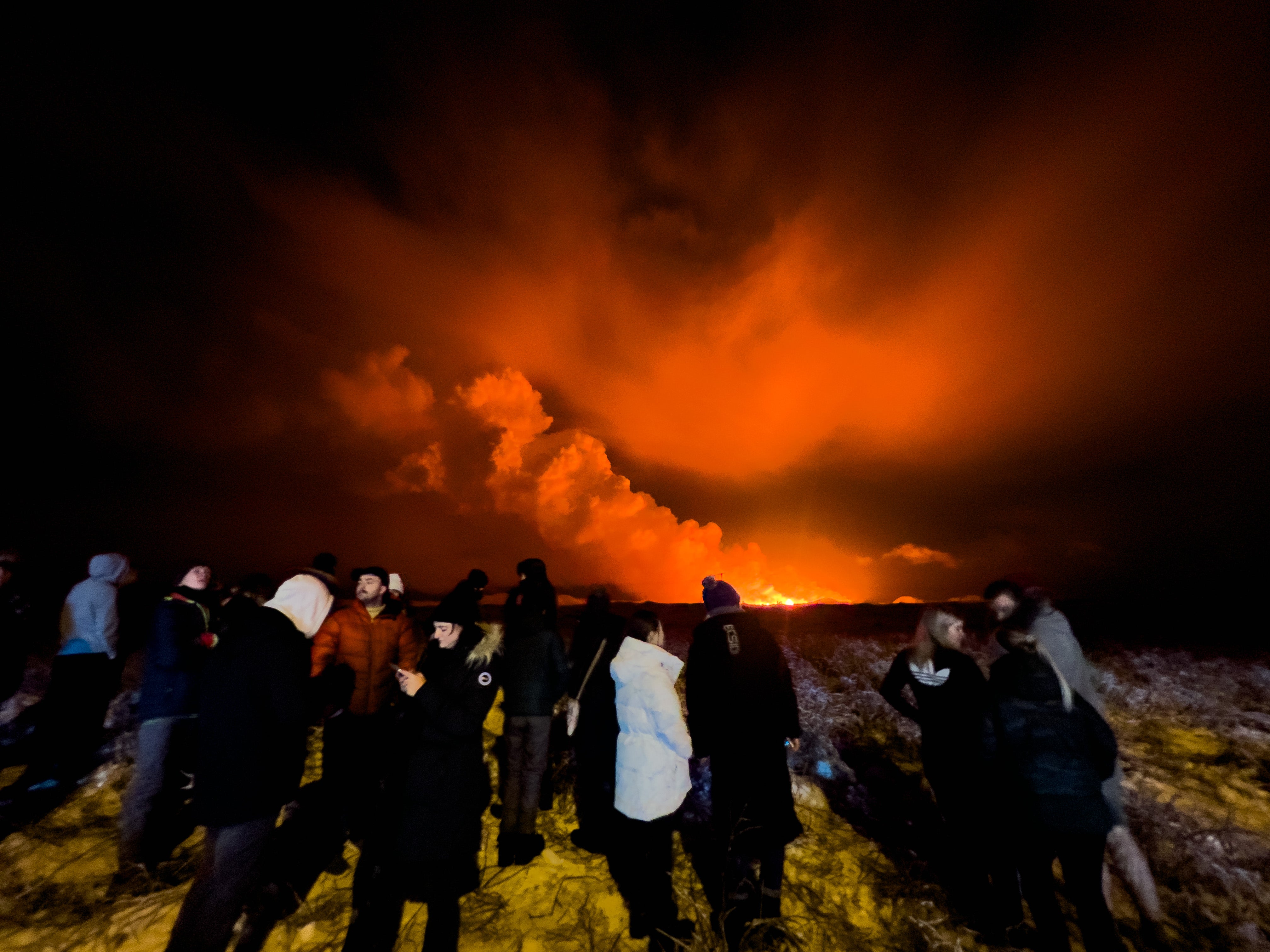 The Icelandic government warned spectators ‘considerable toxic gases’ were being released and urged people to stay away from the ridge