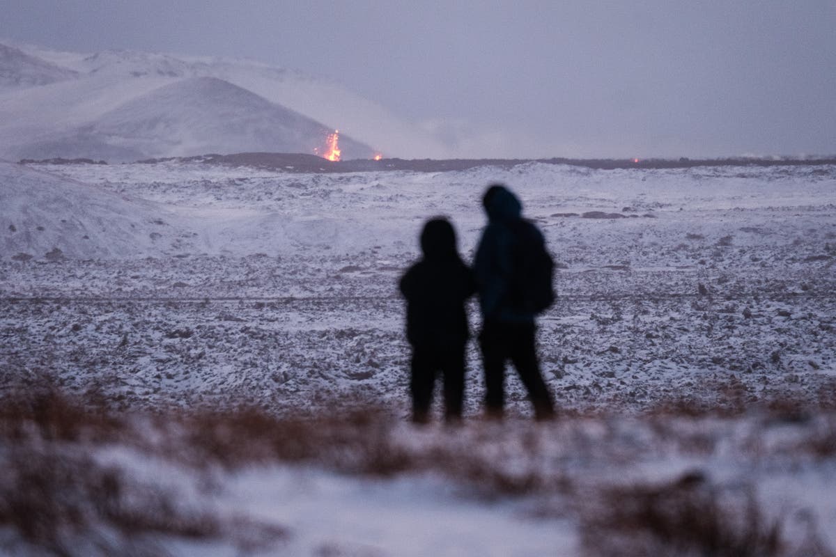 Коледа у дома е отменена за евакуираните жители на Гриндавик след изригването на вулкана в Исландия