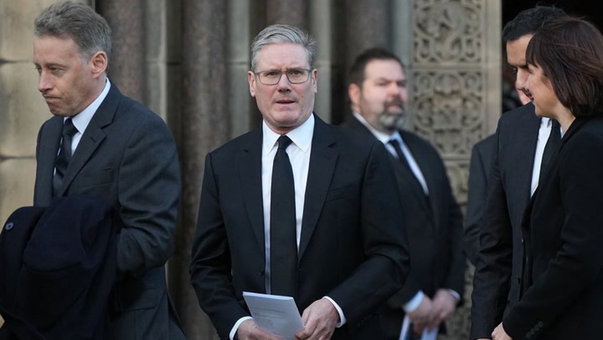 Former Labour prime ministers join Keir Starmer at Alistair Darling’s funeral