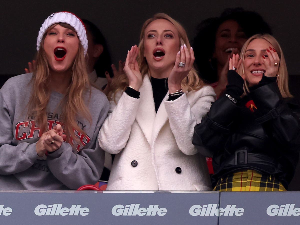 Taylor Swift Gives Stadium Worker HUGE Tip Following Chiefs Game