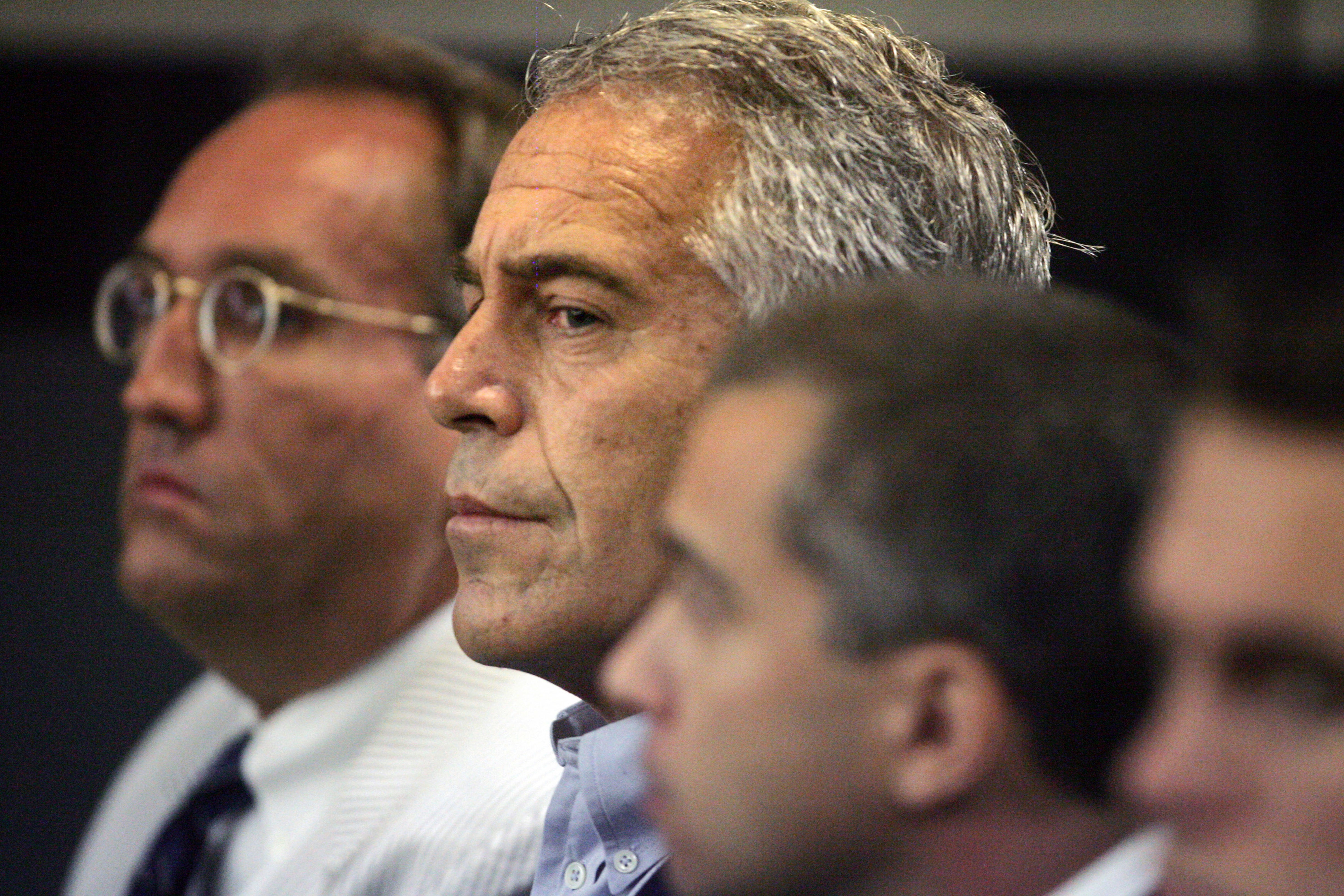 Jeffrey Epstein appears in court in West Palm Beach in 2008