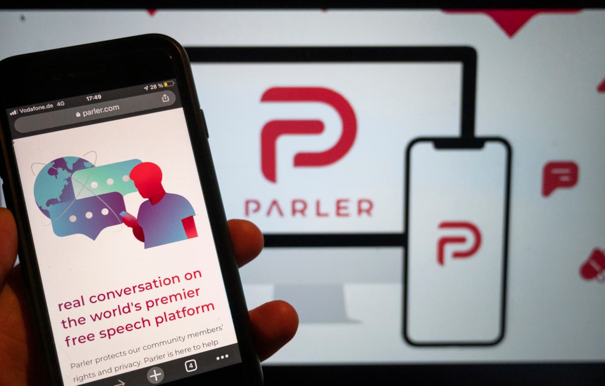 Дясната социална медийна платформа Parler планира да стартира отново в началото на следващата година