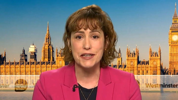 <p>Health secretary says she is in ‘listening mode’ over junior doctors’ pay.</p>