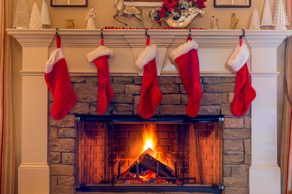 How scented candles and fires could affect your lungs this holiday season How scented candles and fires could affect your lungs this holiday season