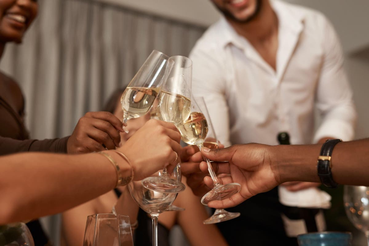 Airbnb using AI to block New Year's Eve party bookings - Vimarsana News