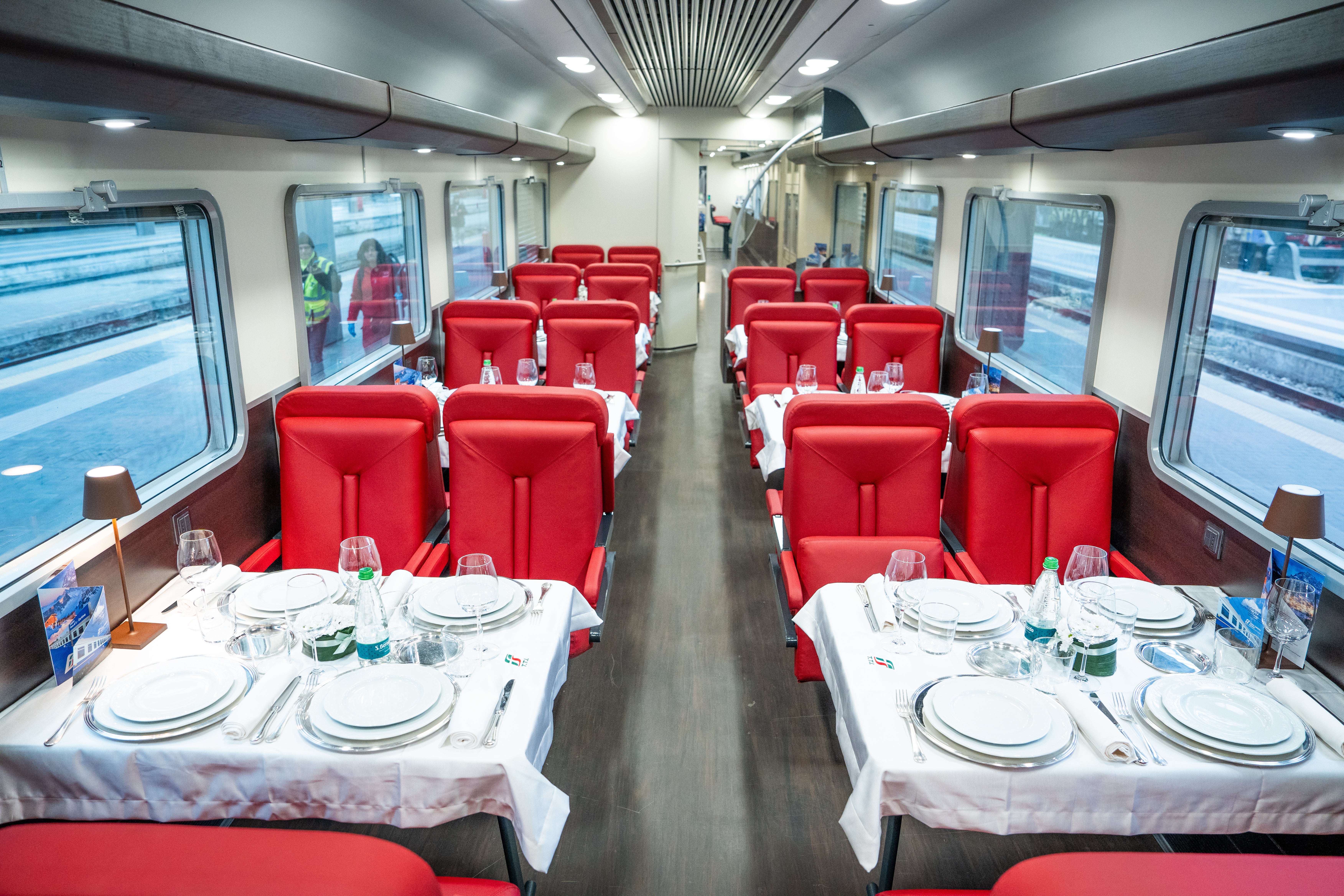 Dine in style onboard the Rome to Cortina d’Ampezzo train