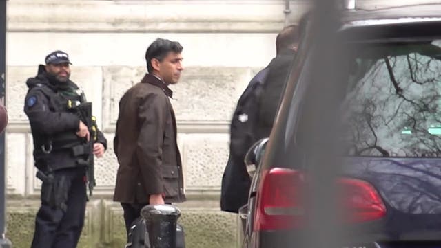 <p>Rishi Sunak departs Downing Street for Christmas in Yorkshire.</p>