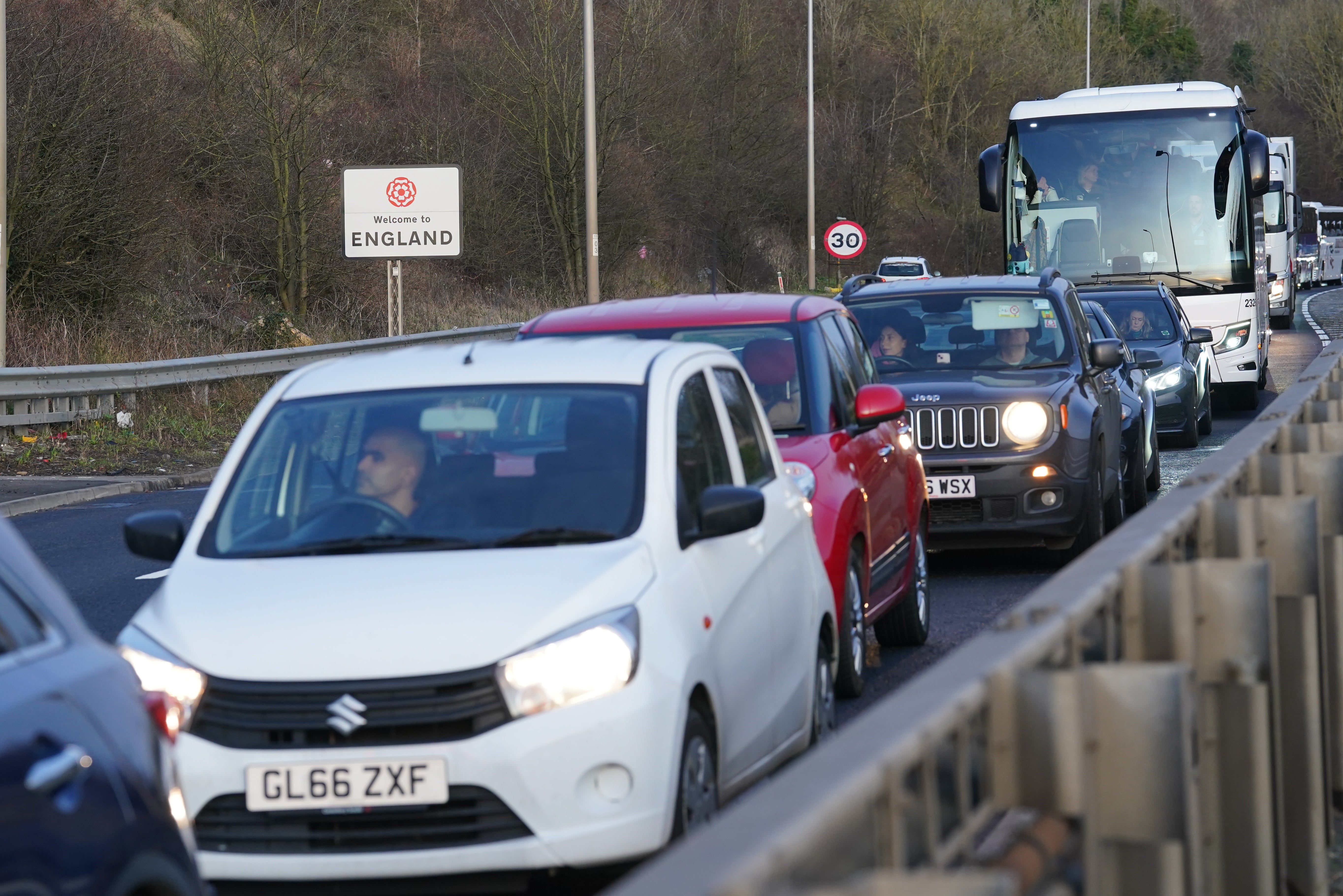 Waiting times reached 90 minutes at border control on Saturday morning at the Port of Dover