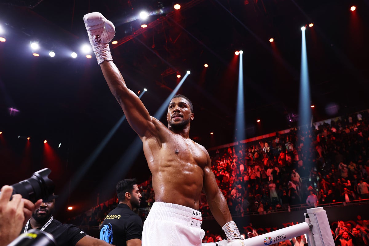 Anthony Joshua vs Francis Ngannou start time: When does fight begin in UK and US this weekend?