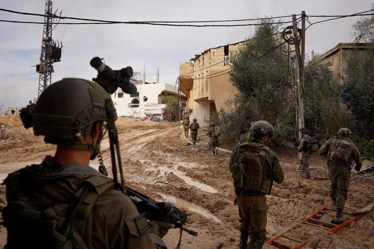 Четиринадесет израелски войници са убити по време на битка от близко разстояние в южната част на Газа, казват военни