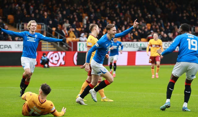 <p>Two early goals were enough for Rangers to down Motherwell </p>