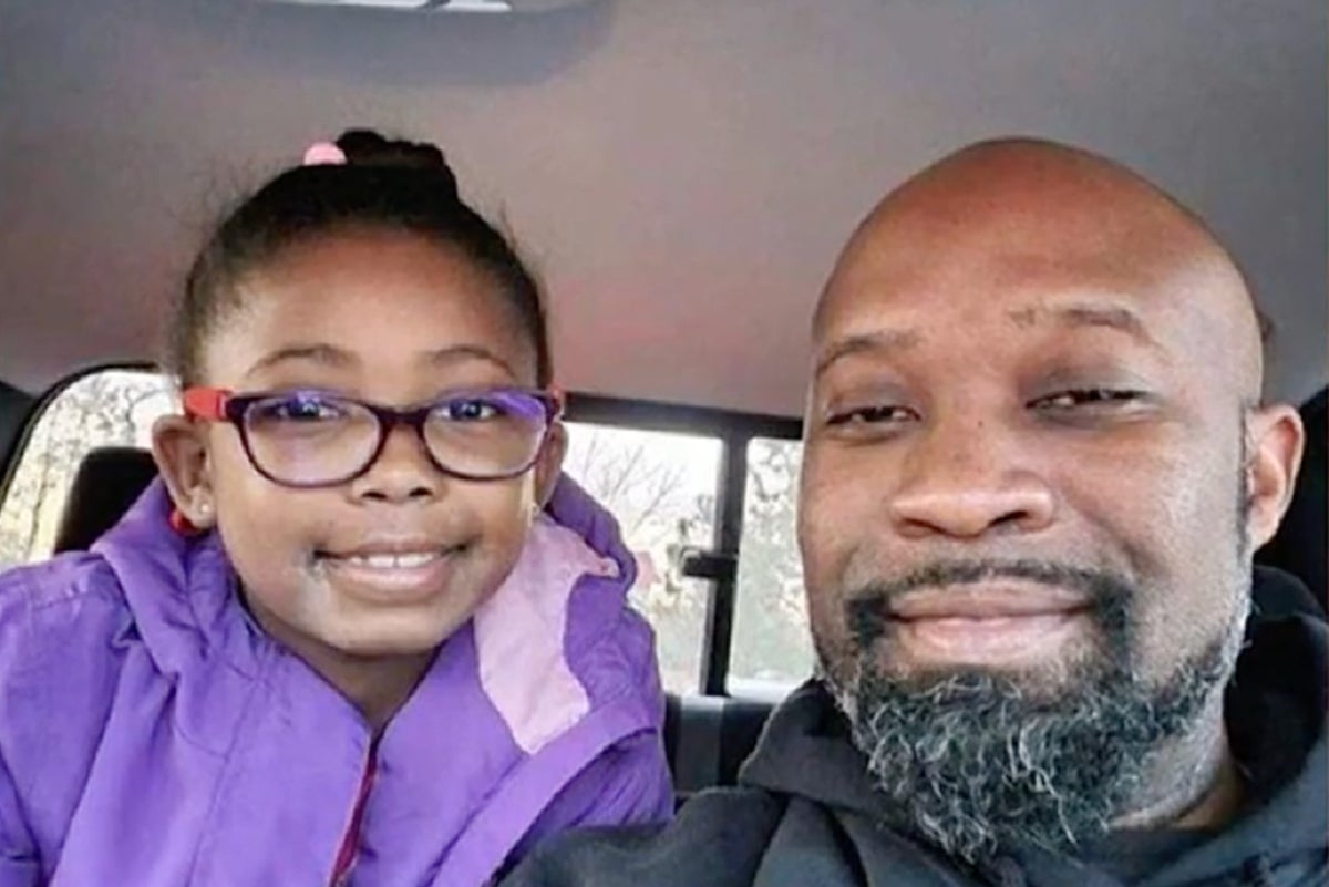 Father and daughter found dead after car crash on way to grandmother’s house