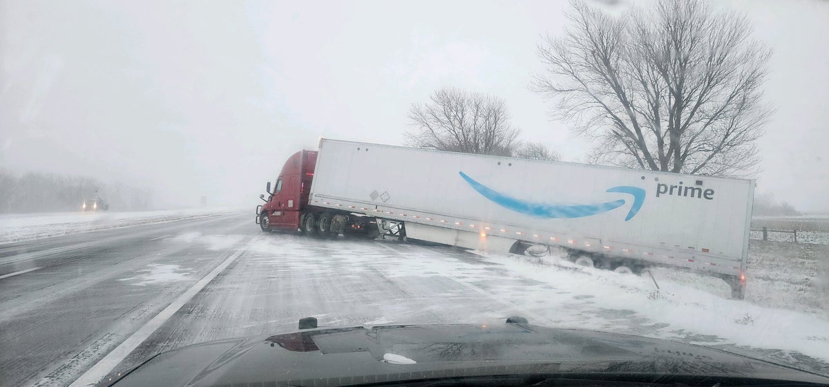 Ice storms and blizzards slam the Midwest amid holiday travel