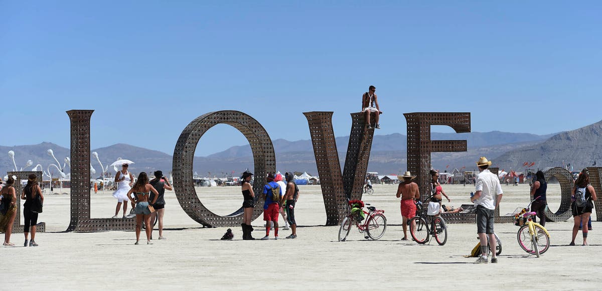 Burning Man оцеля в кално блато. Ще продължи ли експериментът още 30 години?