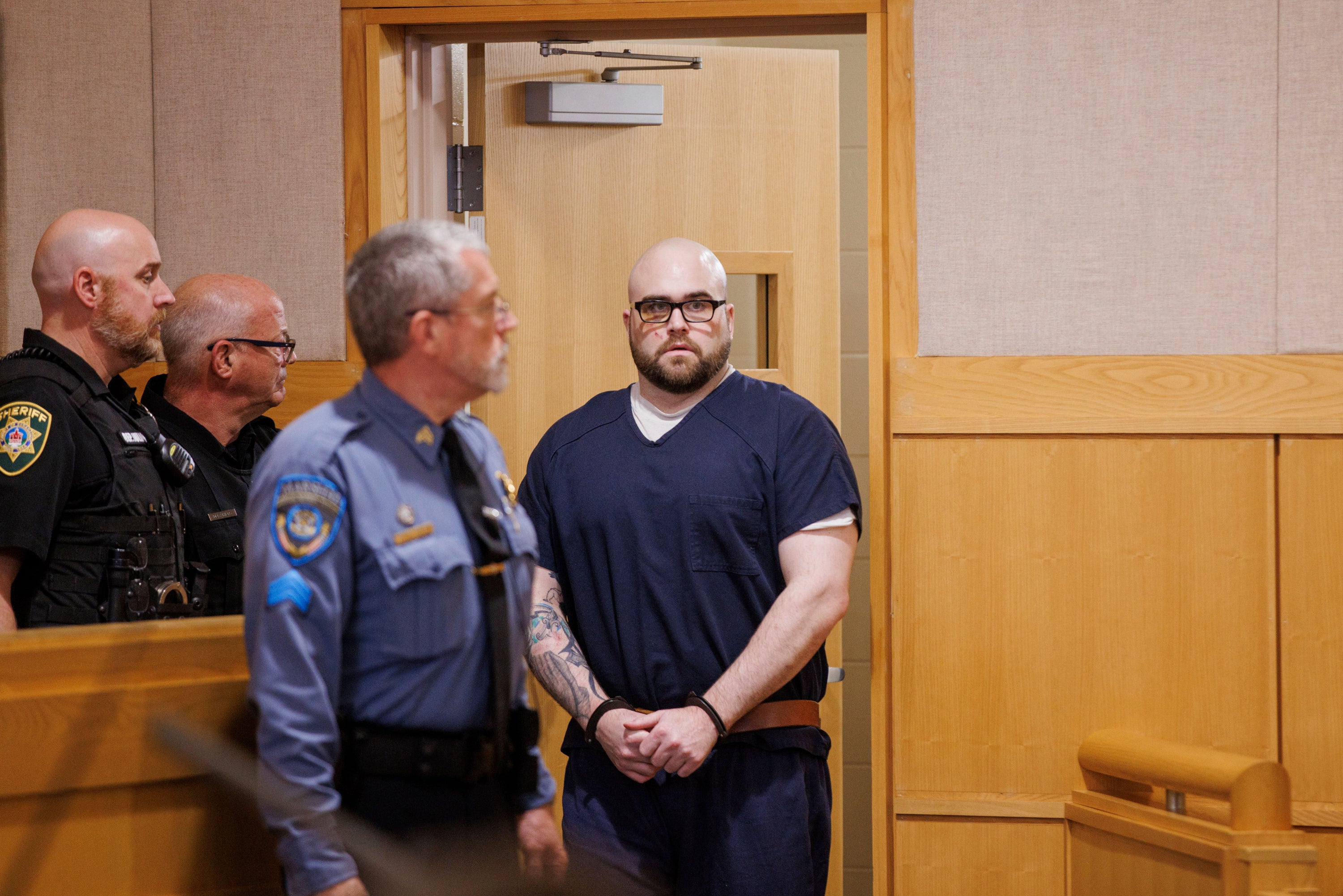 Man Awaiting Trial For Quadruple Homicide In Maine Withdraws Insanity ...