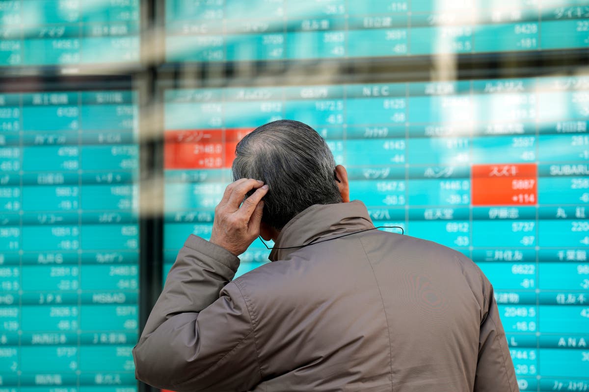 Фондов пазар днес: Азиатските акции се повишиха след леки печалби на Уолстрийт