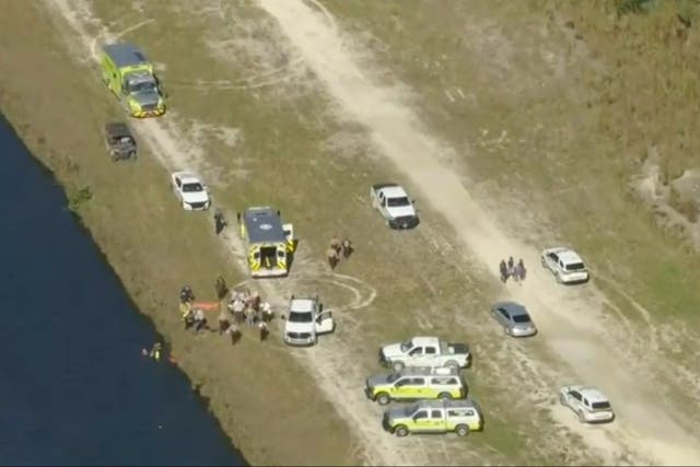 <p>Man dies and woman hospitalized after helicopter crash in Miami, Florida </p>