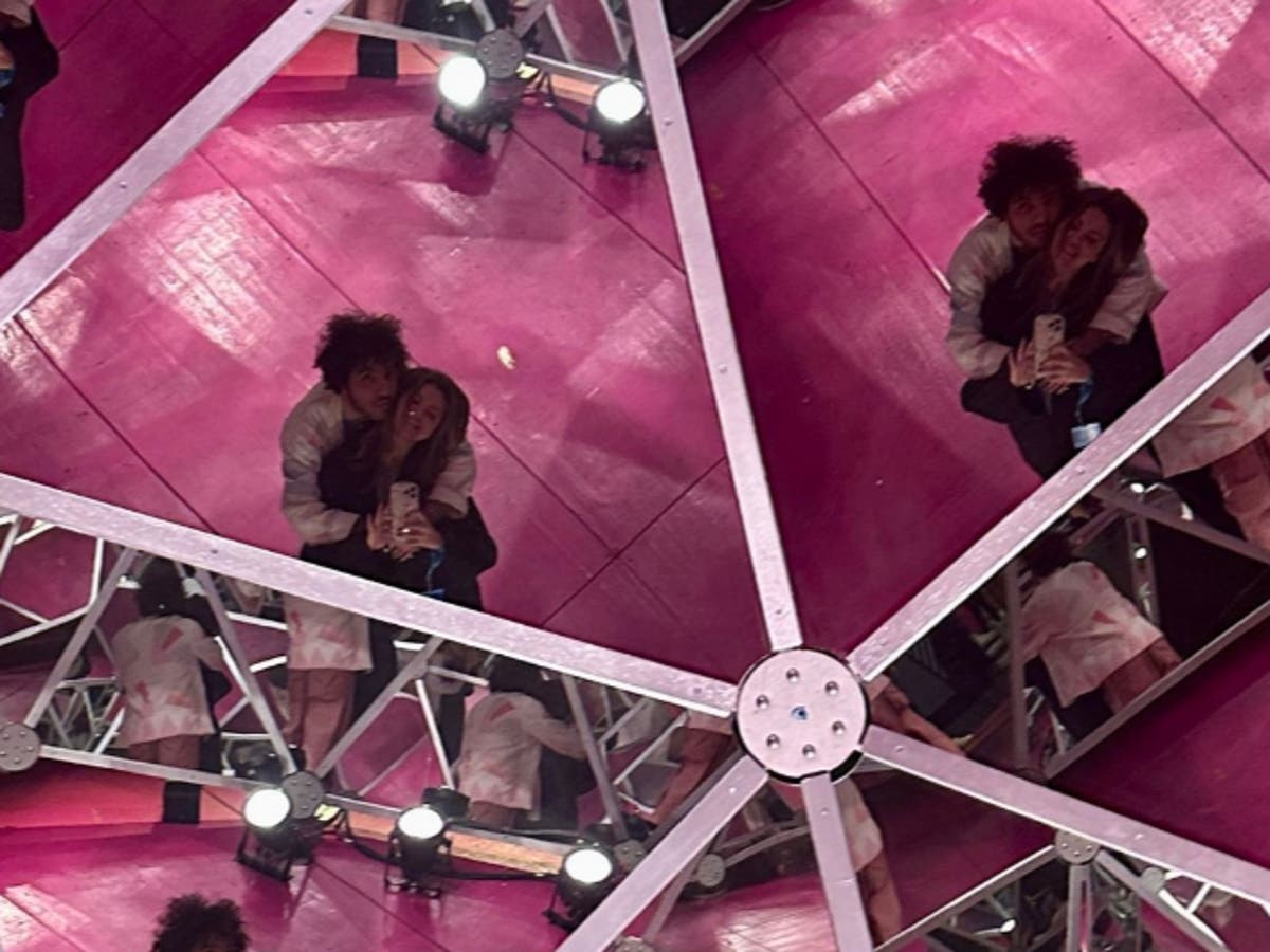 Selena Gomez shares sweet selfie from date night with boyfriend Benny Blanco