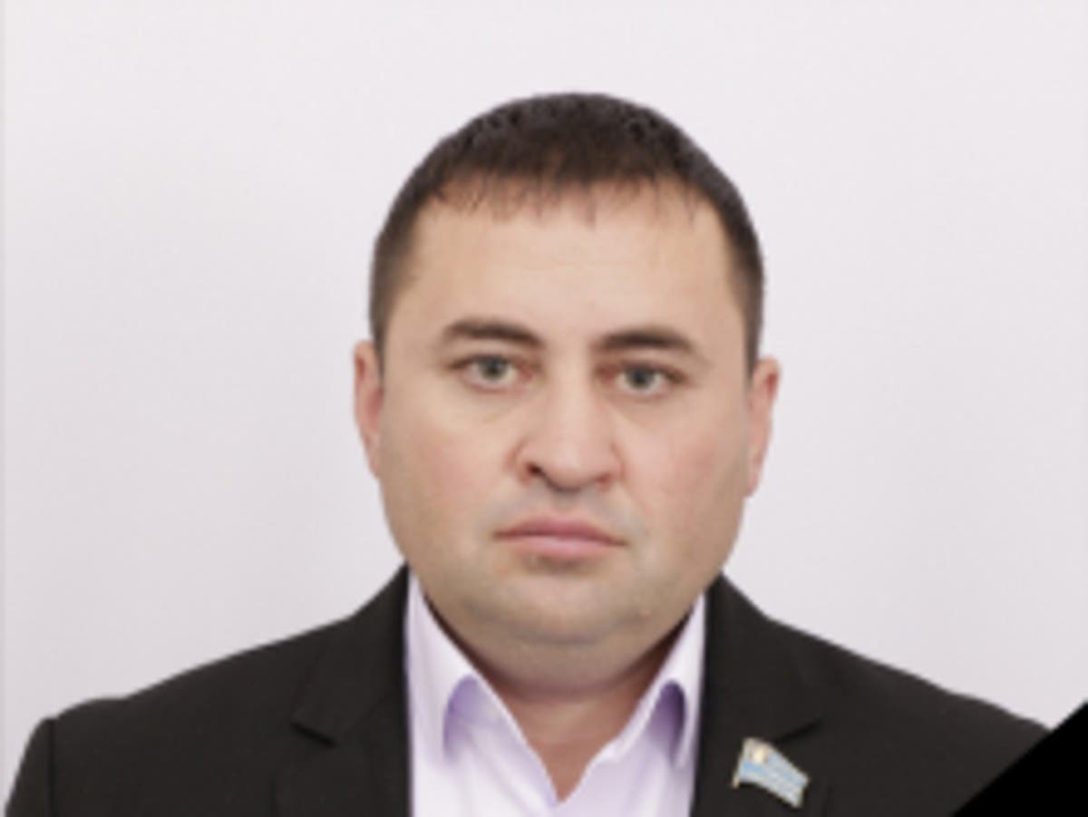 Пропутински политик намерен мъртъв след мистериозно „падане от прозорец“