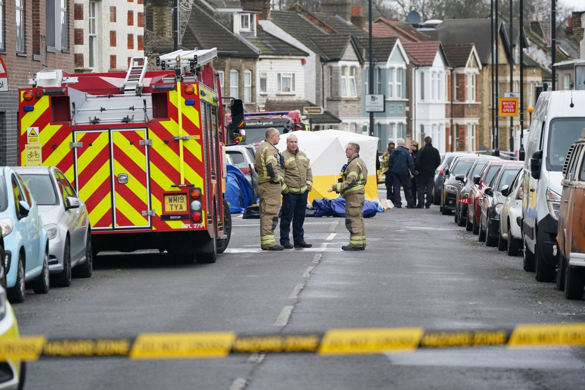 Two men dead, two critical after house fire in south London | The ...