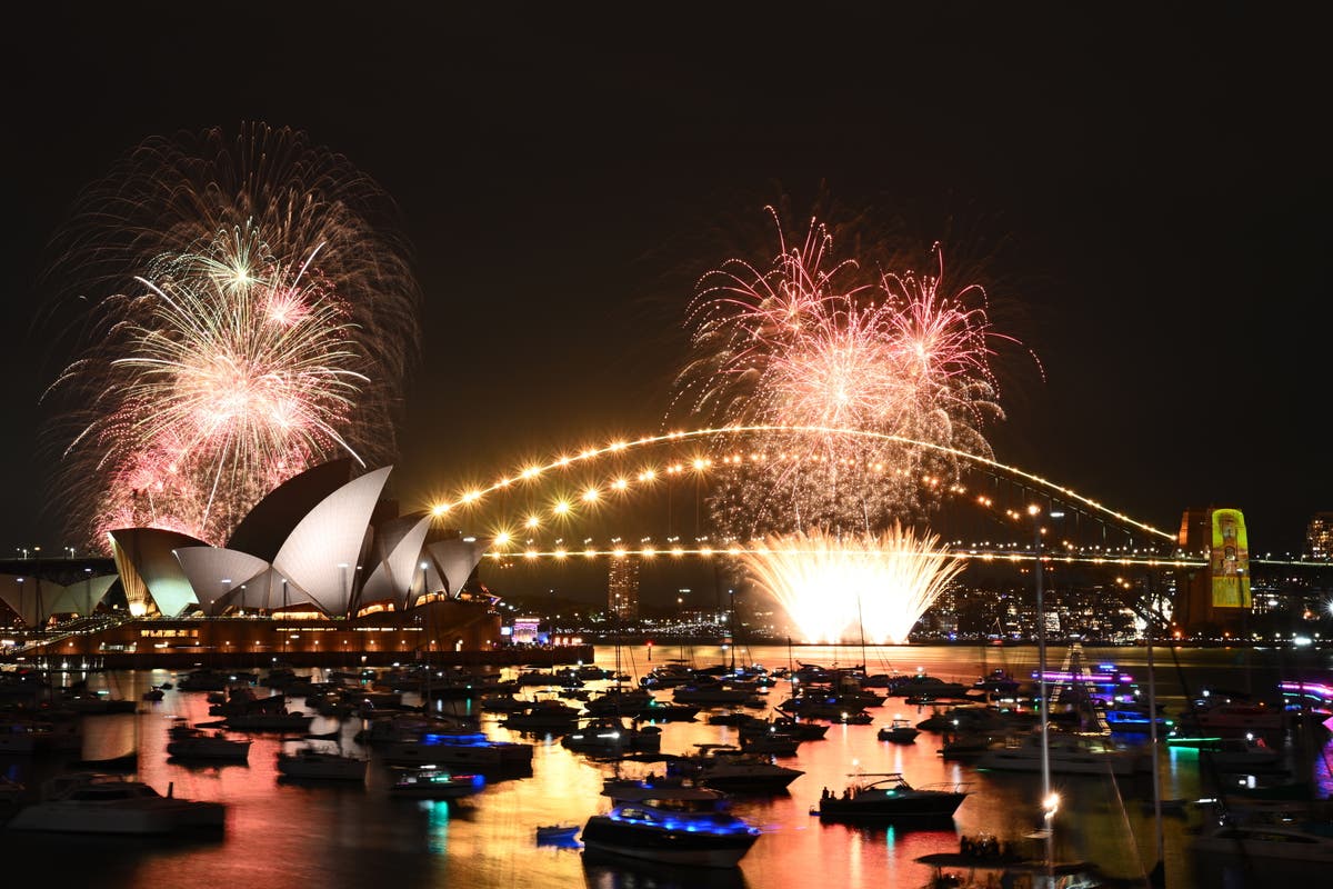 New Year's Eve LIVE: Sydney welcomes 2024 with spectacular display as millions to watch London fireworks - Vimarsana News