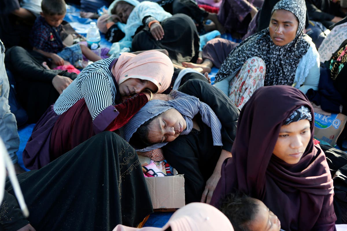 Още бежанци рохинги пристигат в Индонезия въпреки отхвърлянето от страна на местните