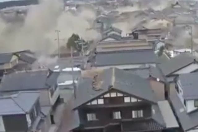 <p>Watch moment powerful earthquake hits Japan as Tsunami warning issued.</p>