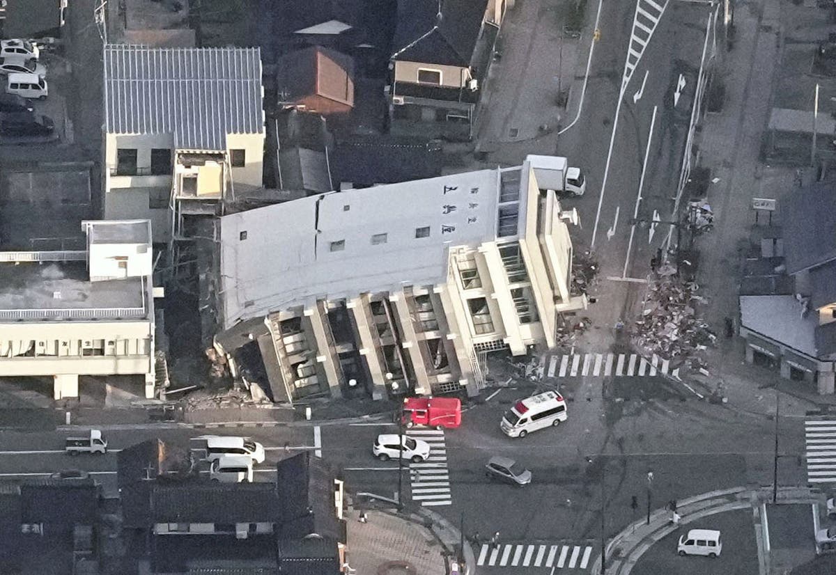 日本地震 – ライブ: 住民がさらなる地震警報と津波の恐怖に直面する中、死者数が増加