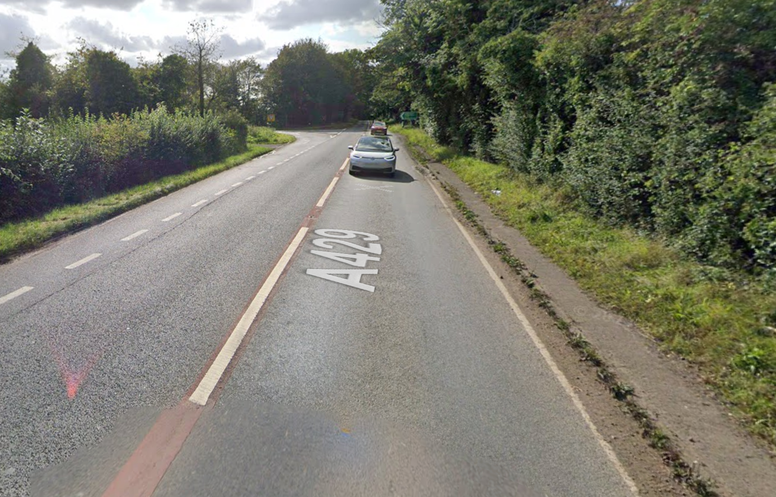 Police were called to reports of a large fallen tree on the A433 Tetbury Road near the junction with the A429