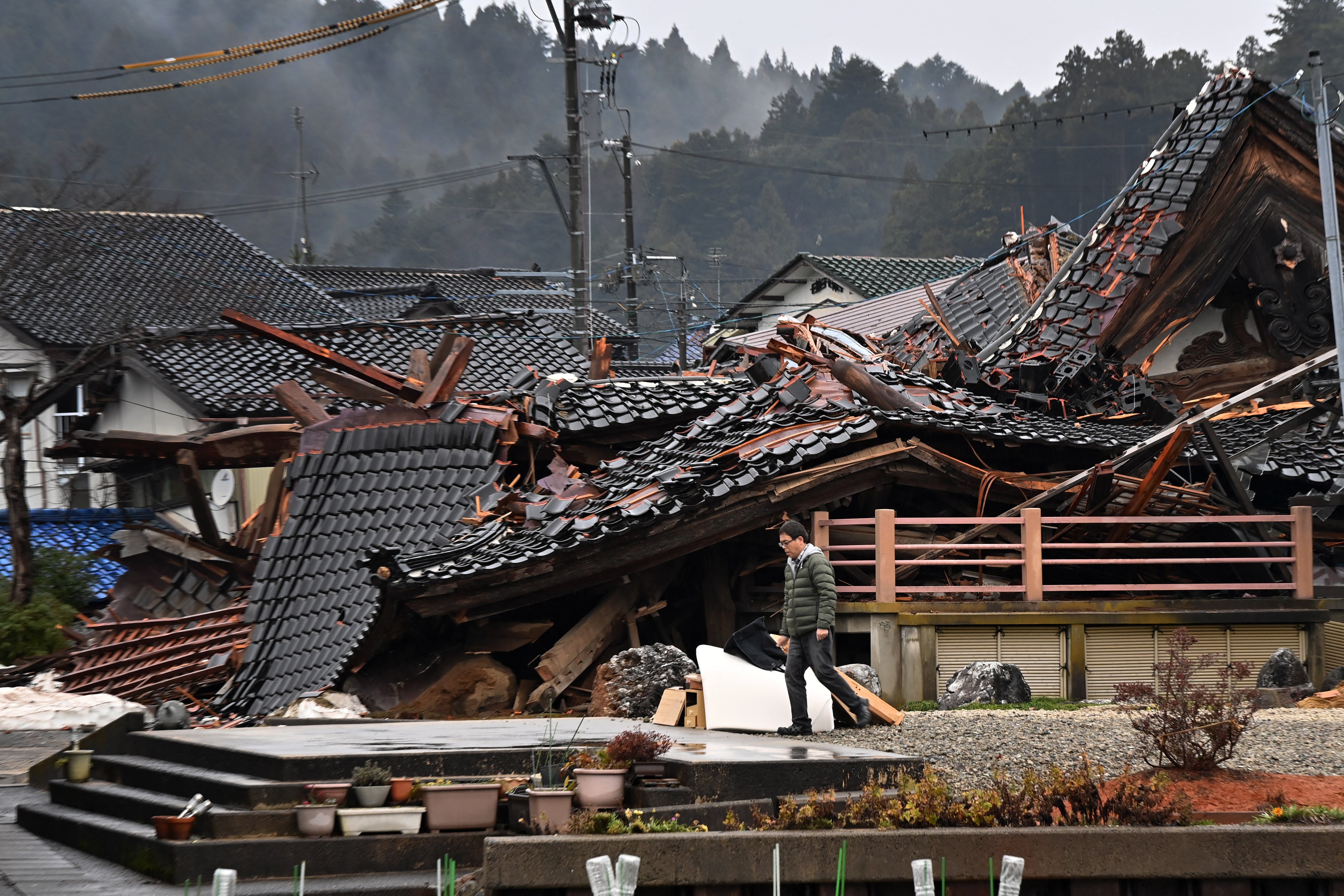 A collapsed house in Anamizu Town, Ishikawa prefecture