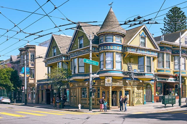 <p>Colourful Victorian-style buildings can be found on the streets in Haight-Ashbury</p>