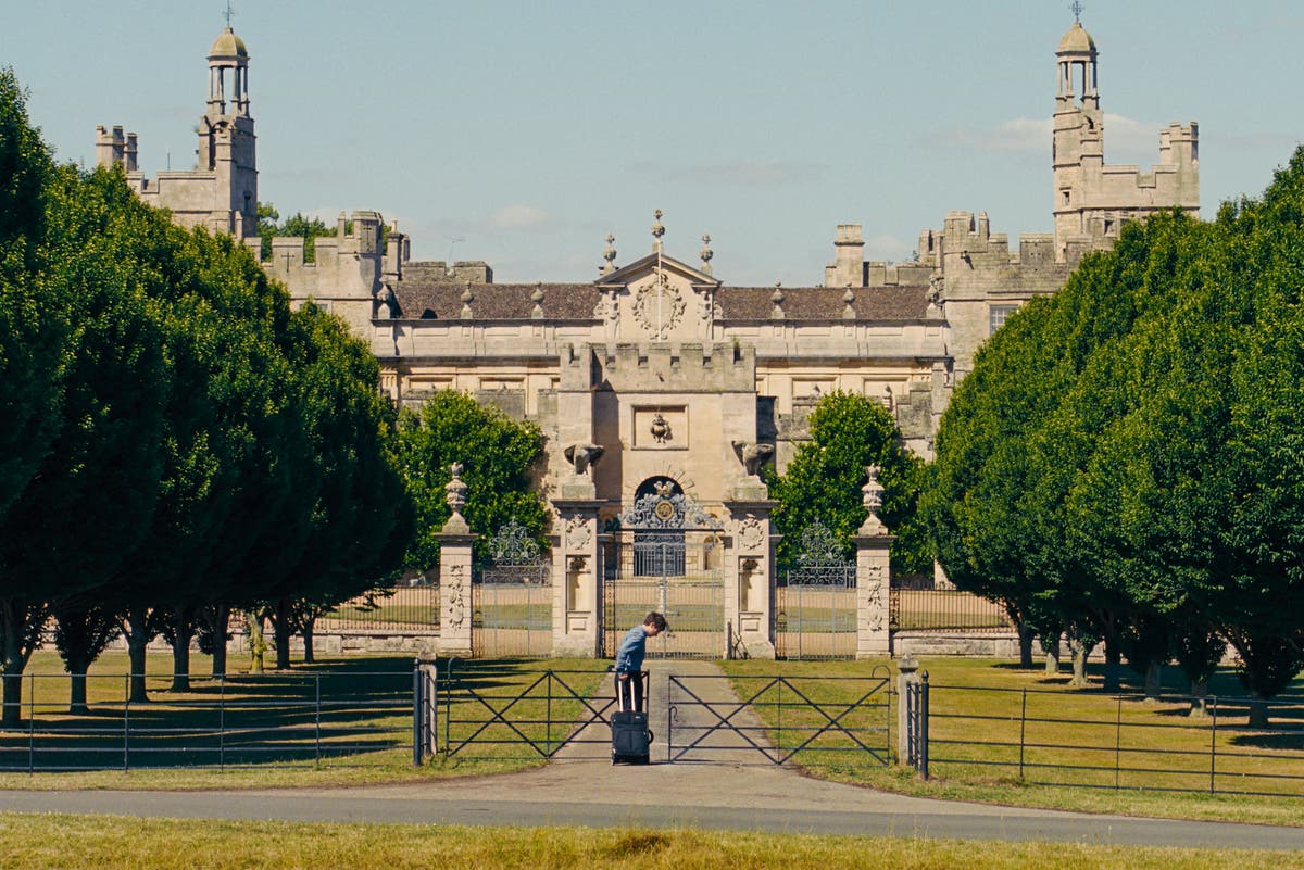 A look inside Drayton House, the real-life Saltburn mansion