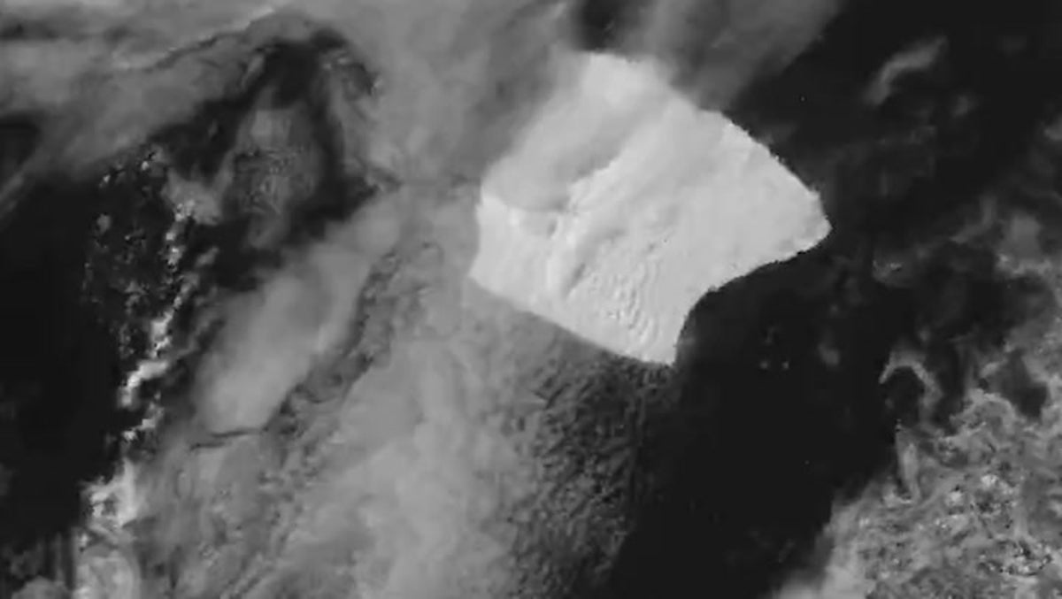 Timelapse shows giant iceberg - three times larger than New York City - drifting through ocean