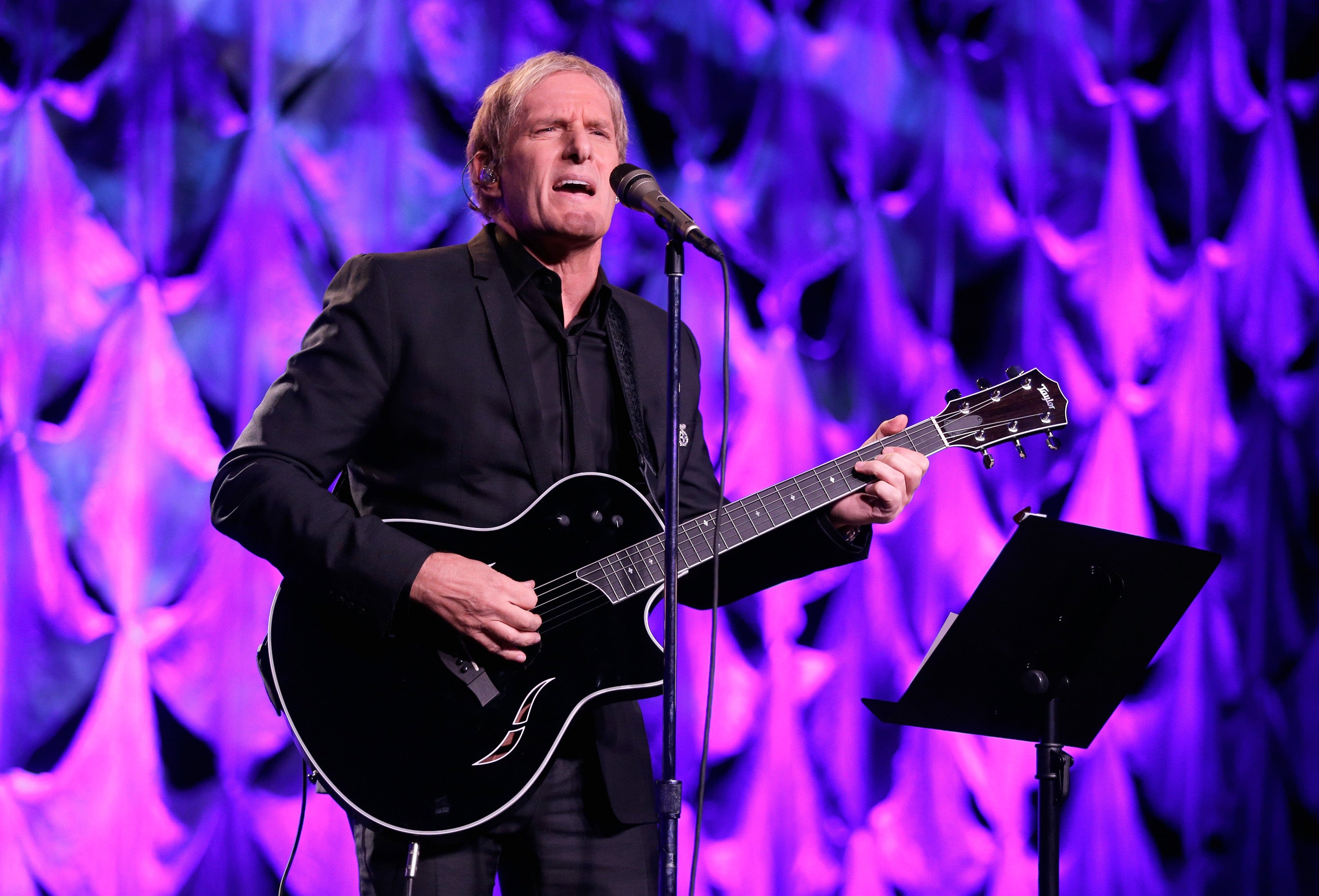 Michael Bolton performing at UNICEF’s Audrey Hepburn Society Ball in 2017