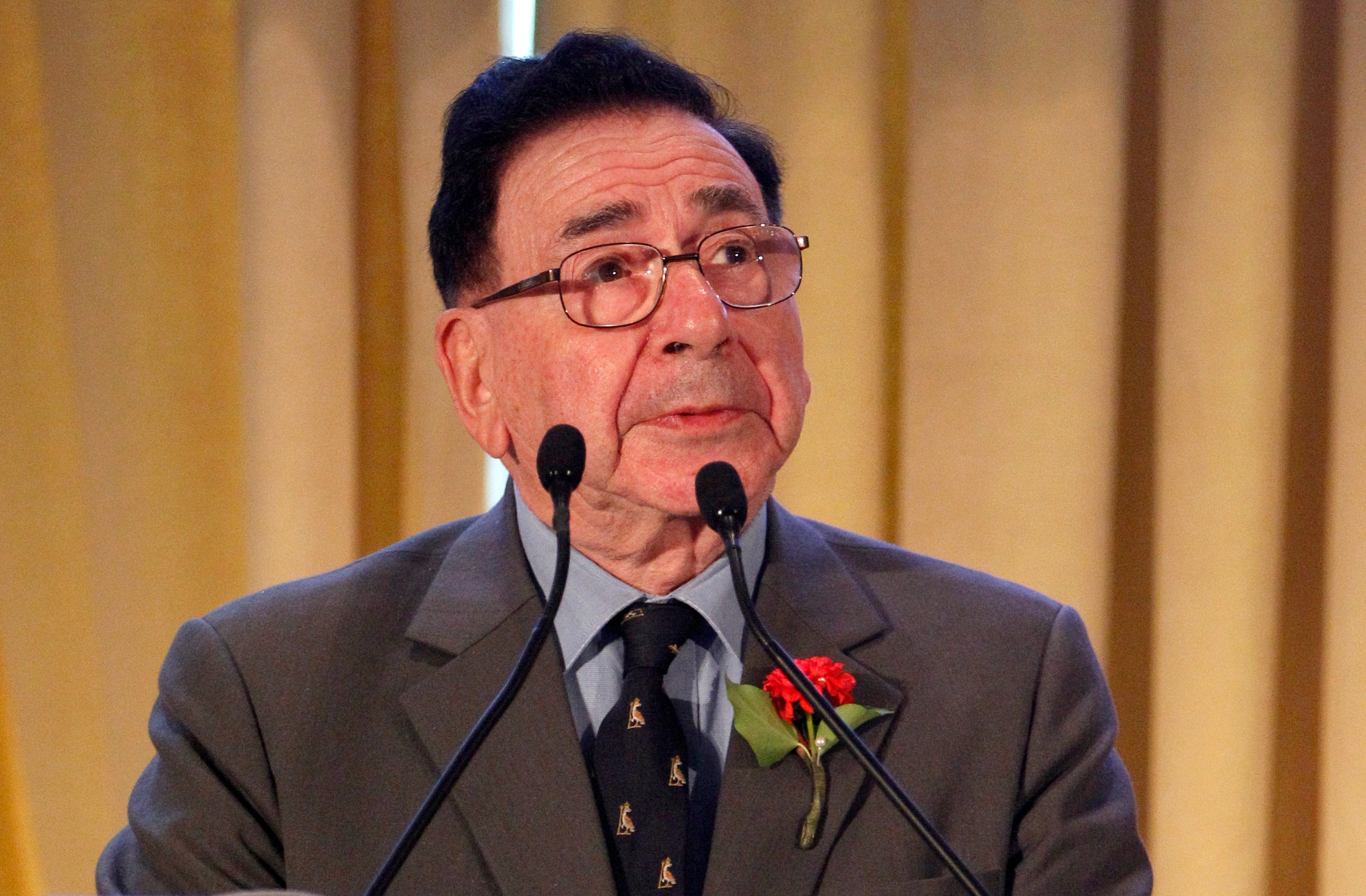 PIONERO EN TRASPLANTES-DECESO