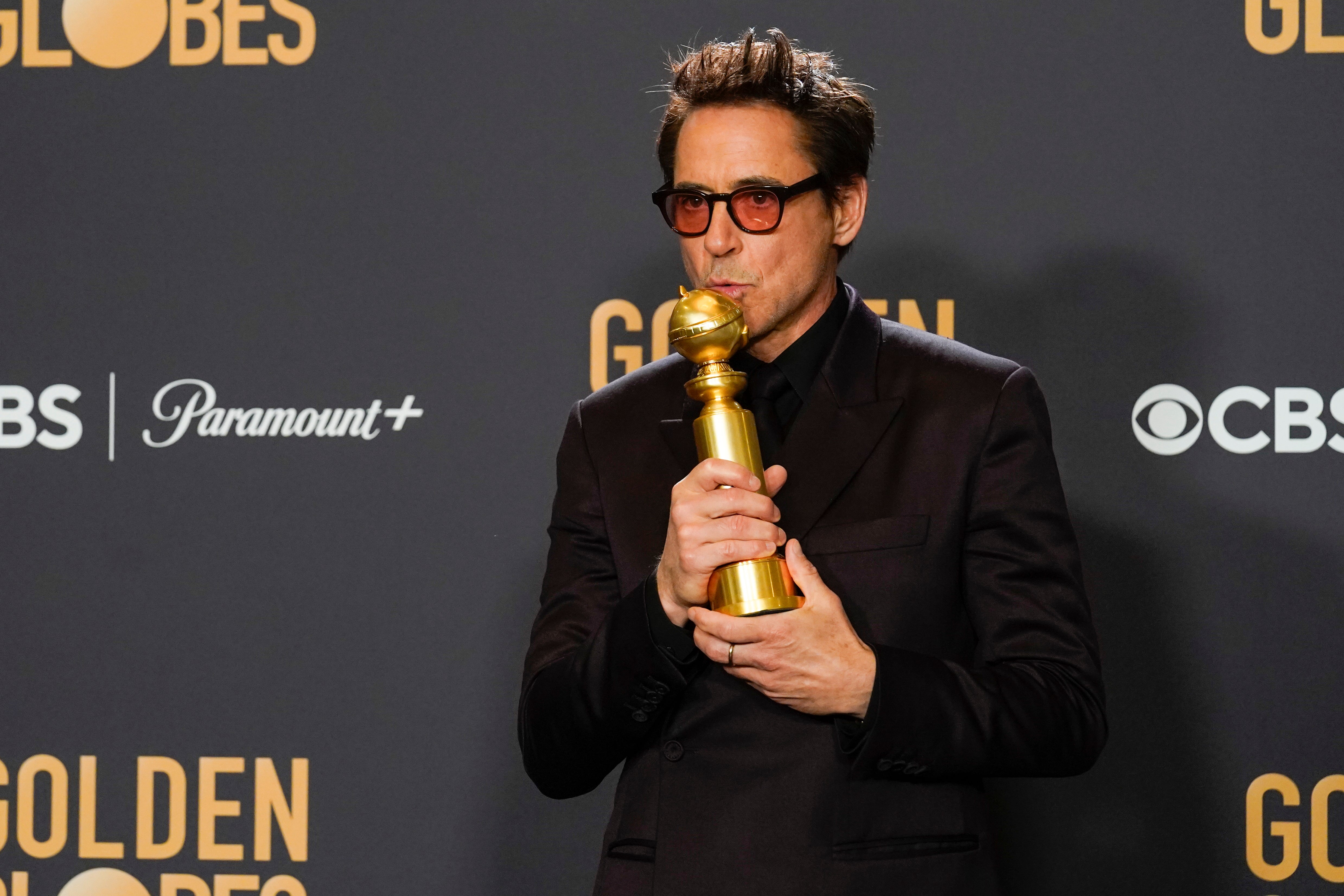 Robert Downey Jr. at the 81st Golden Globe Awards