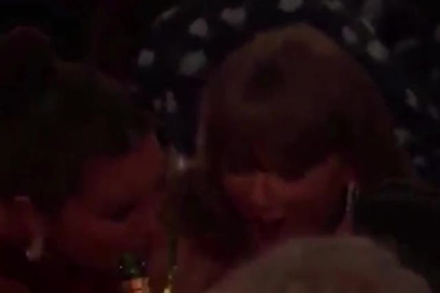 <p>Taylor Swift’s reaction to Selena Gomez being snubbed by Kylie Jenner over Timothée Chalamet photo.</p>