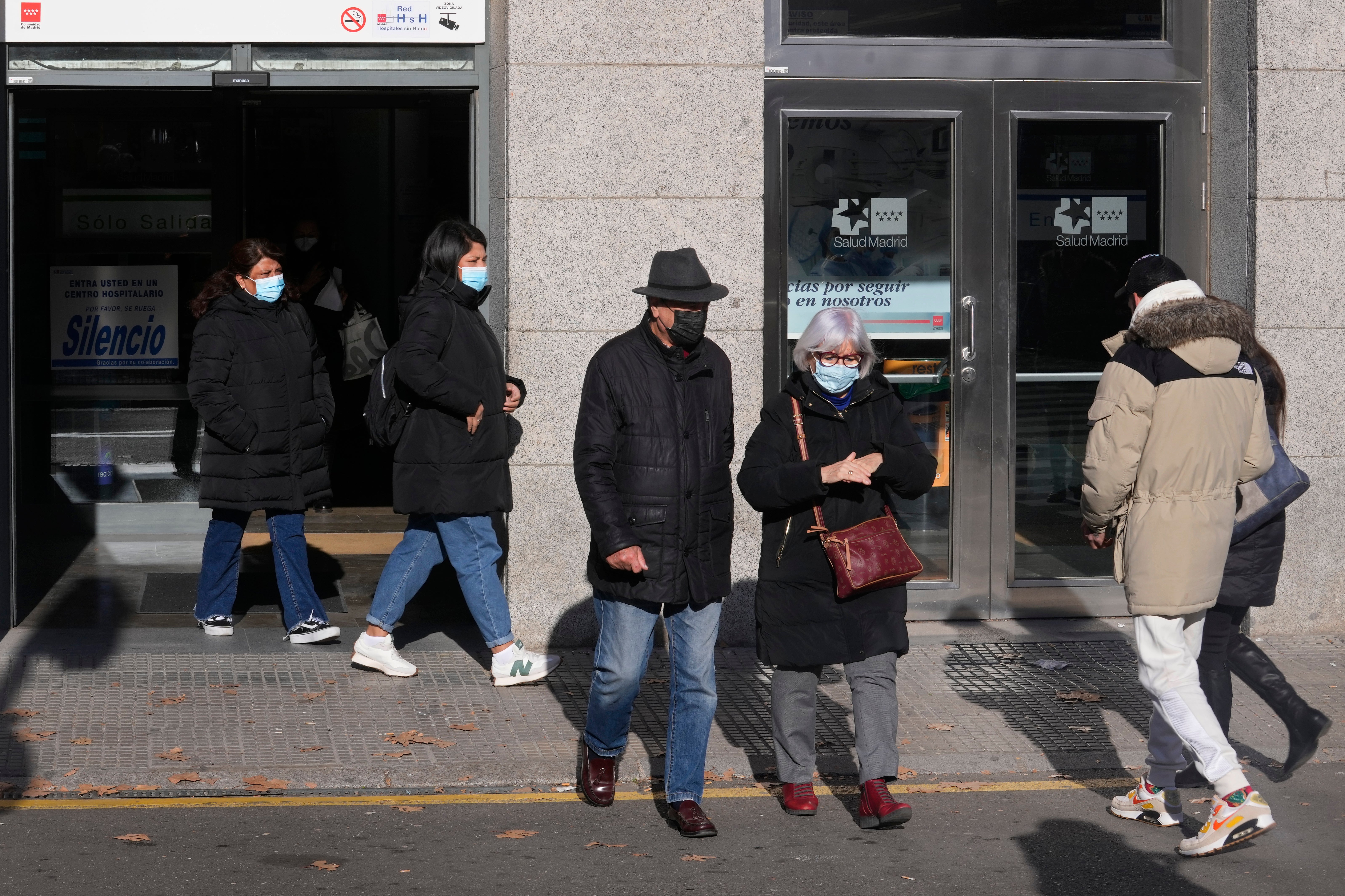 The reintroduction of face masks in Spain comes amid a surge in respiratory illnesses