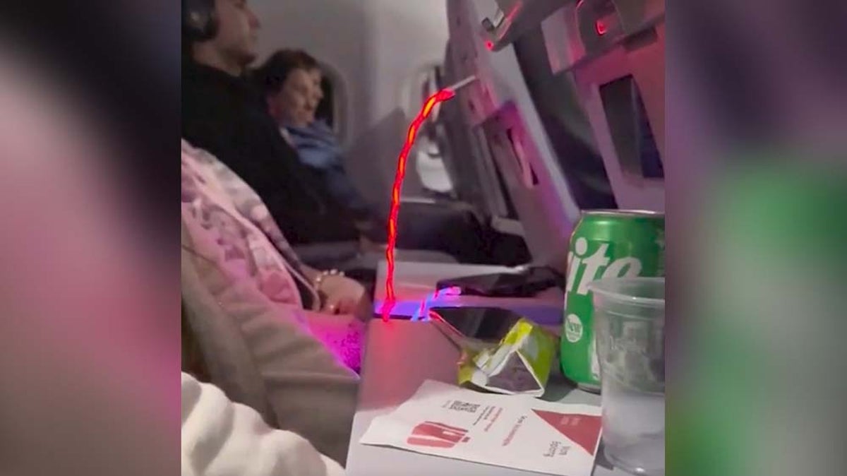 ‘Selfish’ passenger disrupts 6-hour overnight flight with rainbow flashing device