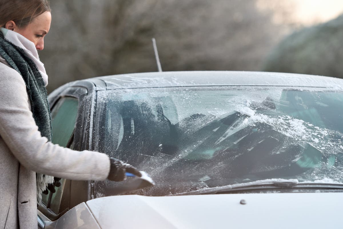 Drivers could be fined &pound;80 for common de-icing trick for windscreens