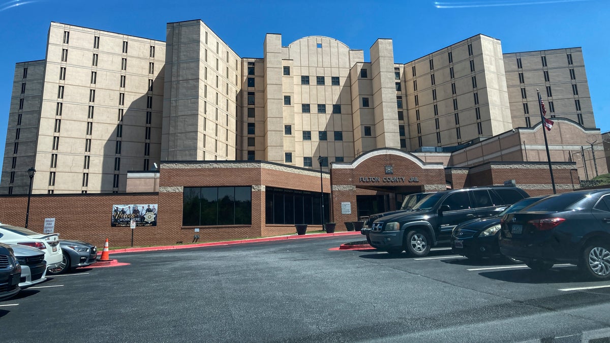 Man dies after he was found unresponsive in cell at problem-plagued jail in Atlanta